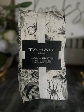 NWT Tahari Home Halloween Napkins (6) Black White Spooky Pumpkins Bats Spiders